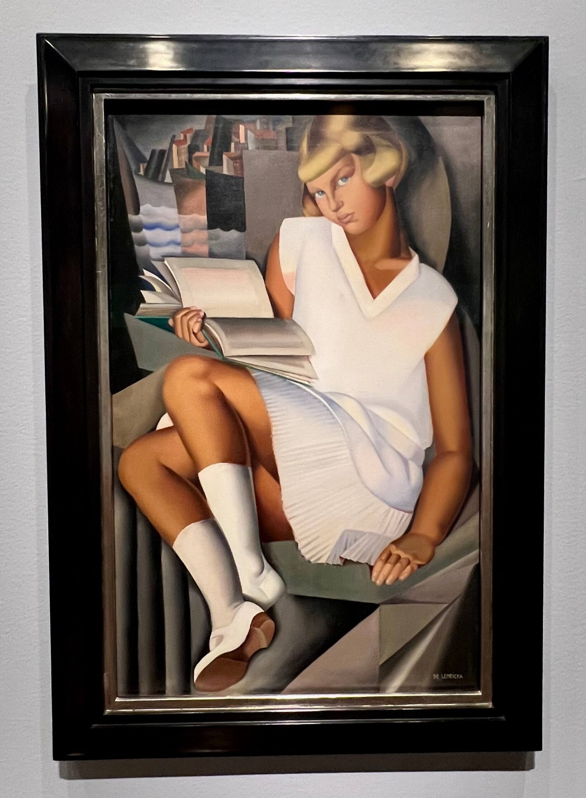 Tamara de Lempicka. Young Girl in Pink (Kizette in Pink II), ca. 1928-1930. de Young Museum, SF.