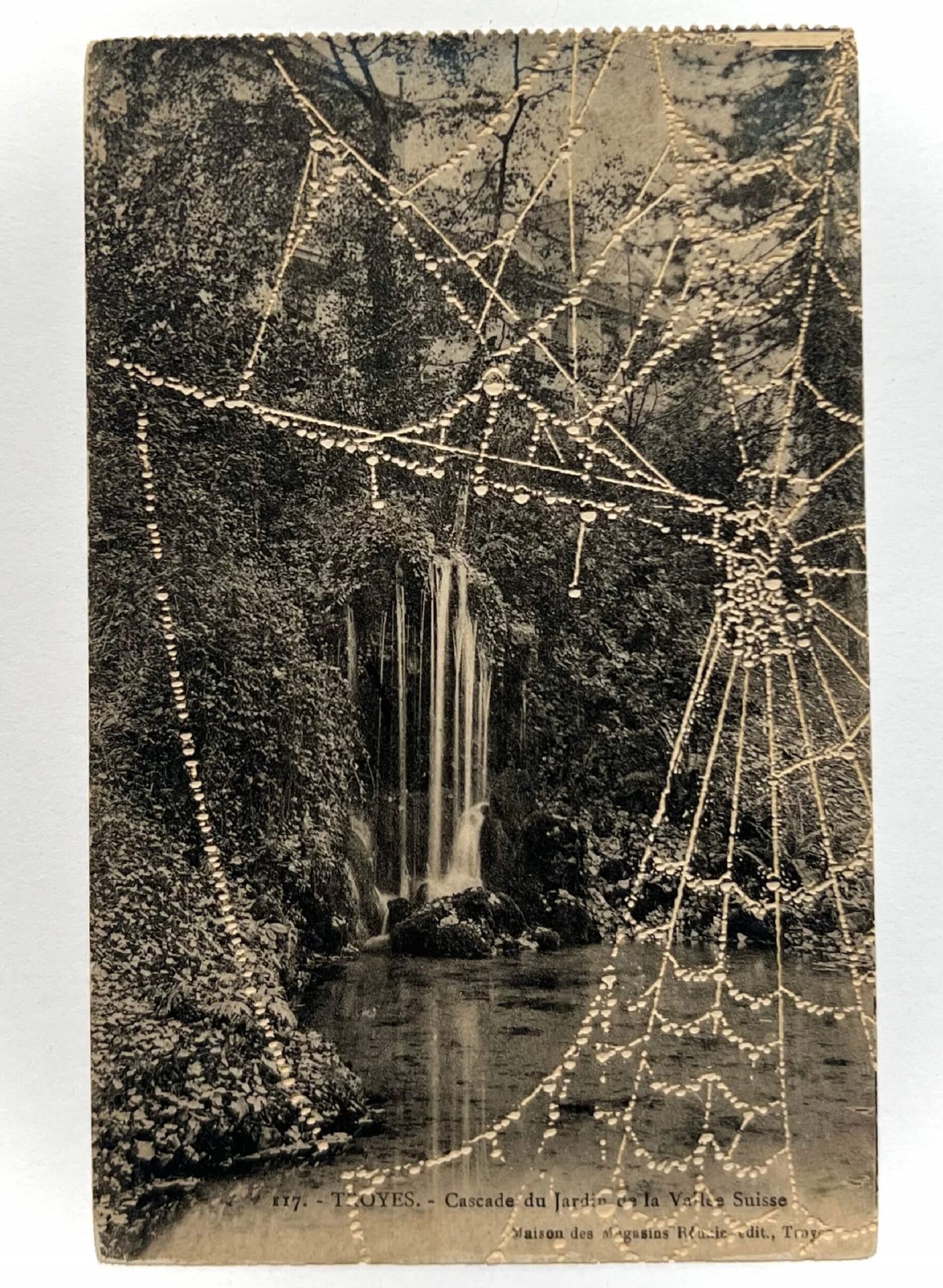 Ajit Chauhan. Afterthought, 2023, Erased postcard. Viaje a la luna. CCA Wattis Institute for Contemporary Arts, SF.