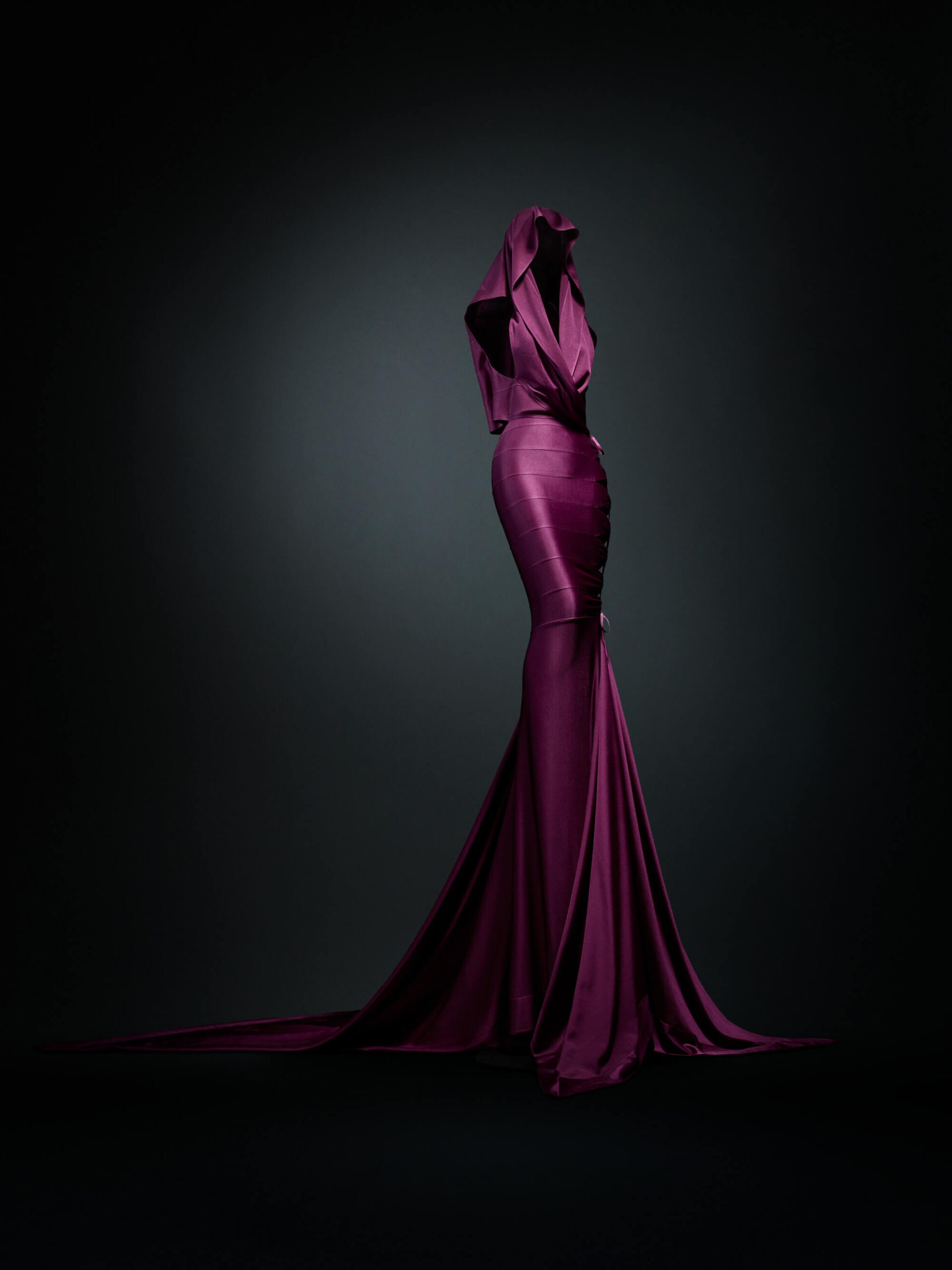 Azzedine Alaïa Spring/Summer 1986 Haute Couture dress, originally modeled by Grace Jones at the Oscars de la Mode in Paris, 1985.